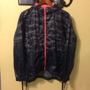 AE Windbreaker